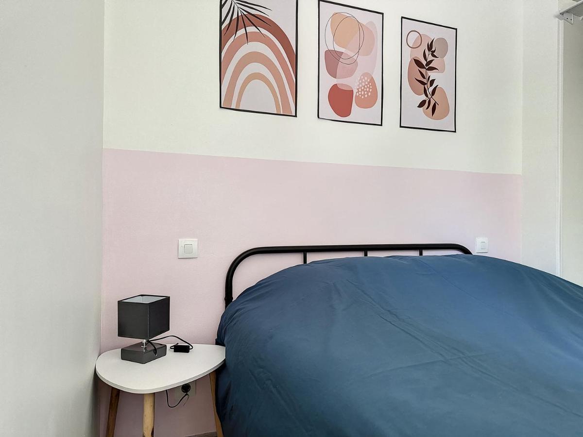 Charmant Appartement Avec Terrasse Parking Ispagnac Exteriör bild